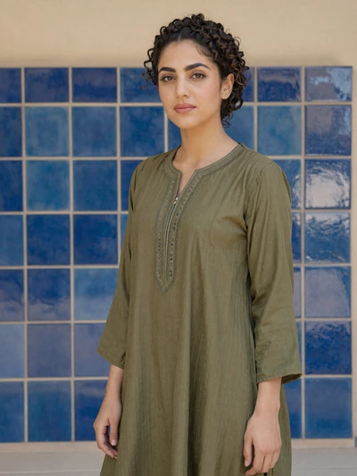 Afghan woman Mariam from Mazar-i-Sharif looking for love online