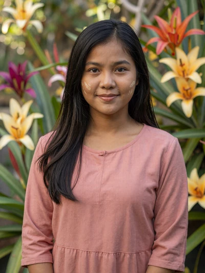 Burmese woman Hnin Si from Yangon seeking serious relationship online